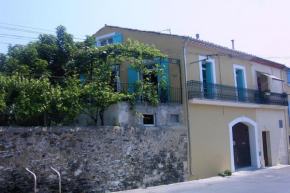 Гостиница Holiday house in Valros  Вальрос